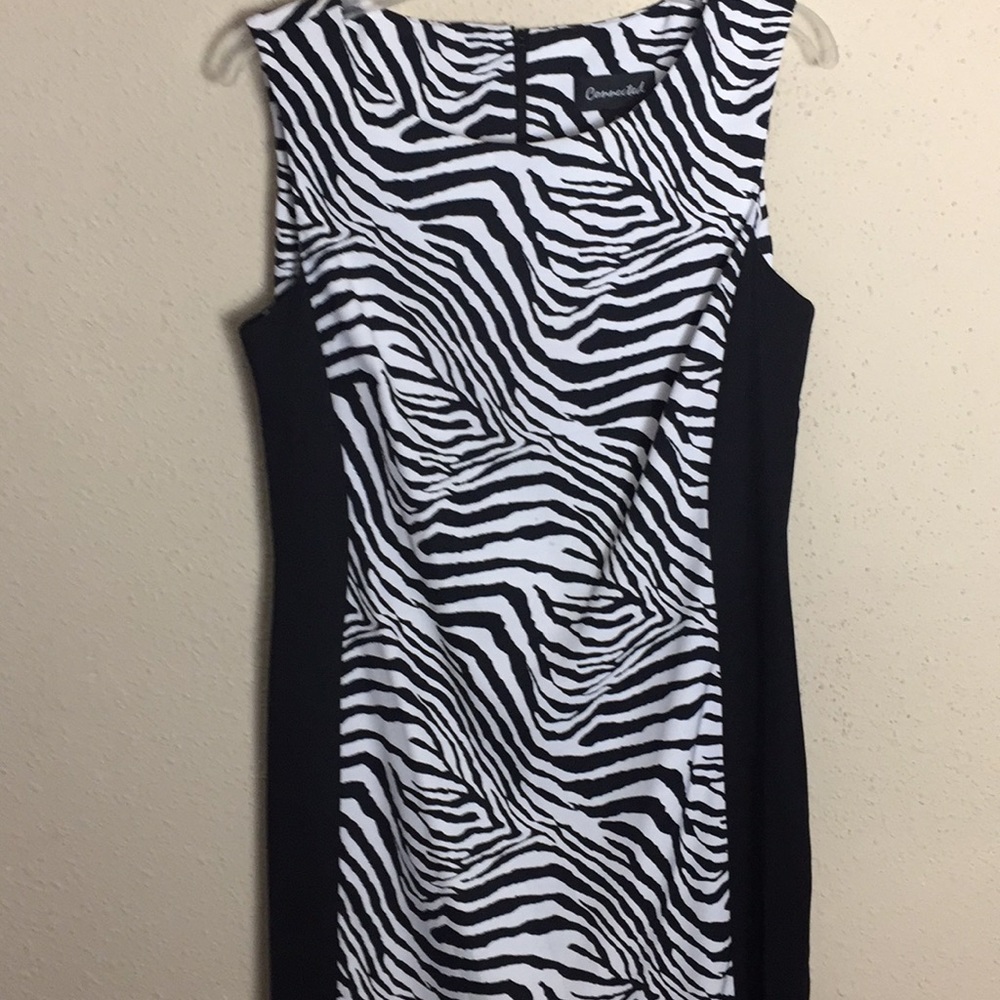 Connected Sheath Dress Animal/Black Colorblock